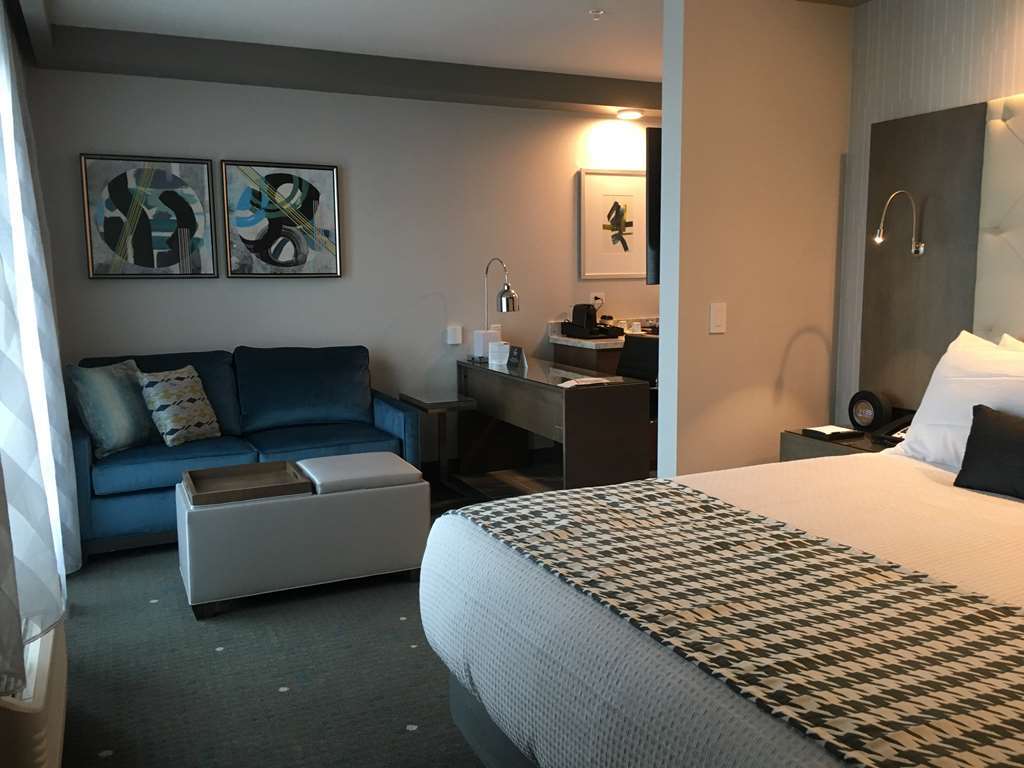 Best Western Premier Hotel At Fisher'S Landing Ванкувер Номер фото