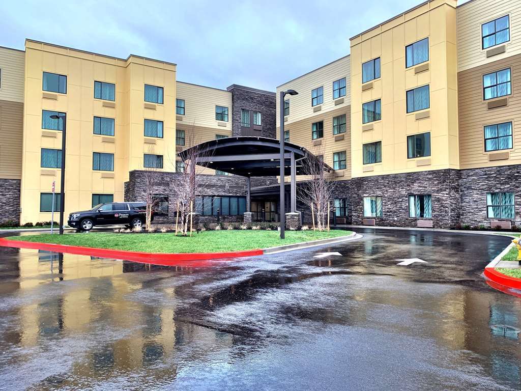 Best Western Premier Hotel At Fisher'S Landing Ванкувер Экстерьер фото
